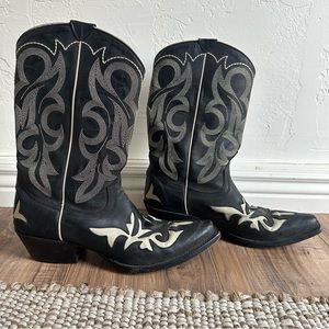 Johnny Ringo woman’s size 7 cowboy boots